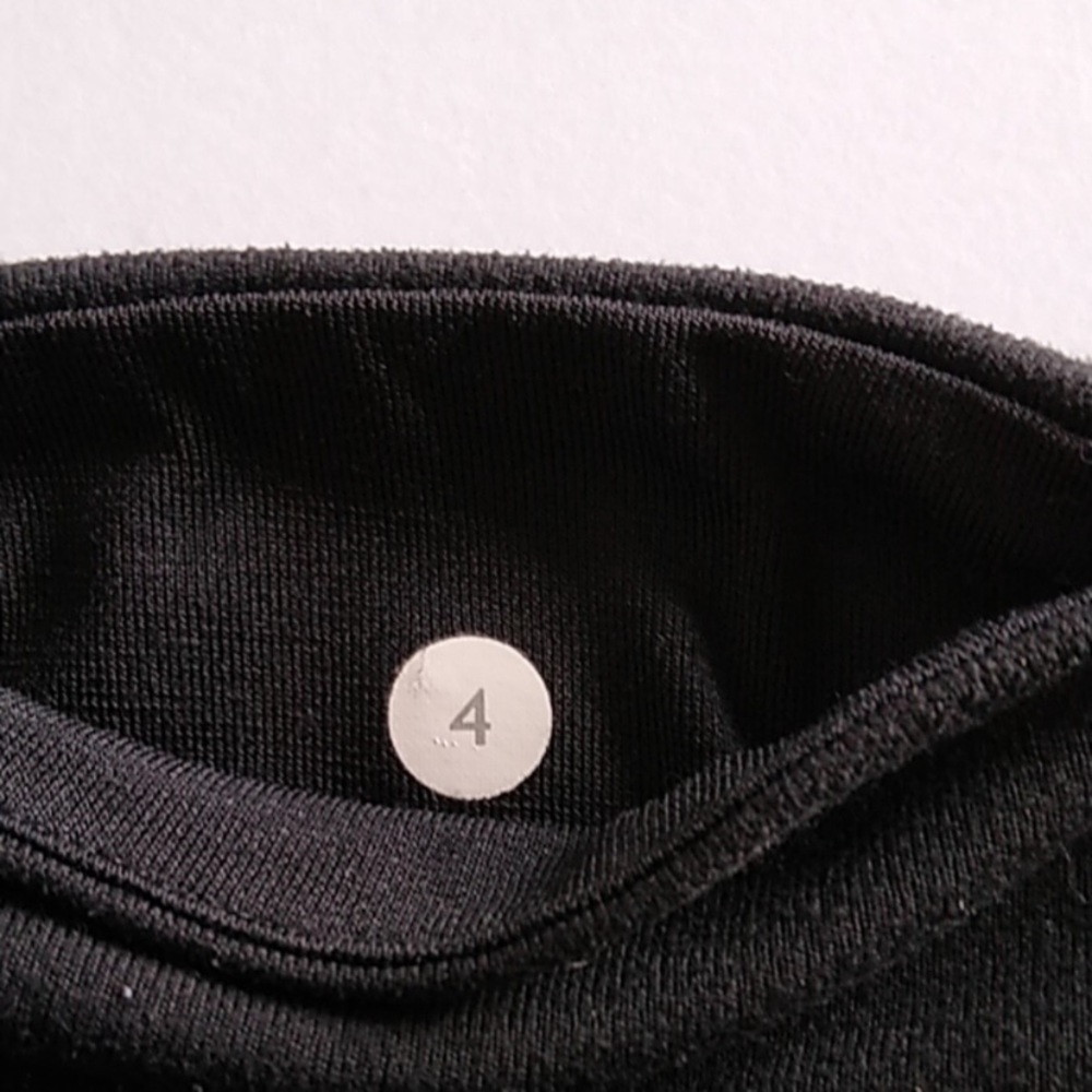 Lululemon leggings size 4 - Picture 6 of 6